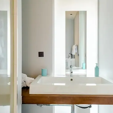 Days - Designer - 1bdr - Workspace - Imac - Netflix Apartment *