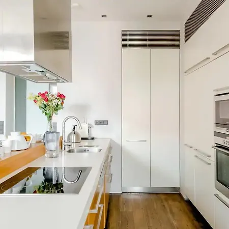 Daire Days - One-bedroom With Workspace And Imac In Vinohrady *